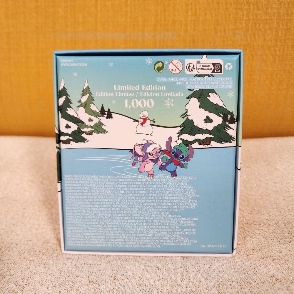 Loungefly Disney Lilo and Stitch Snowball Fight Fun Glitter LE Enamel Pin NEW - Picture 4 of 7